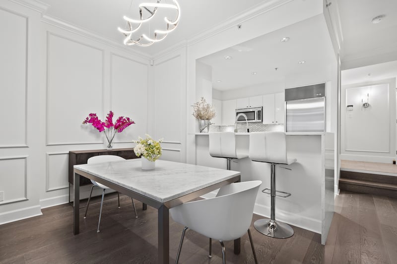 Luxury estate at 493 Broughton Street, Vancouver, BC — photo 2