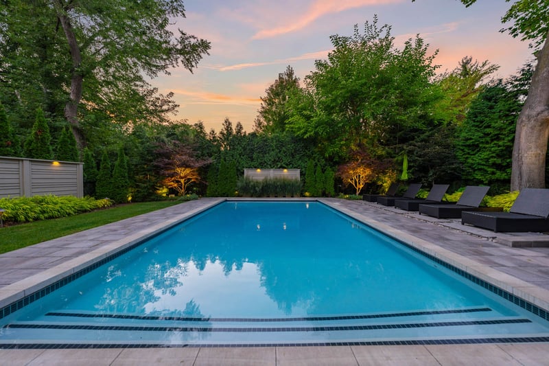 Luxury estate at 3087 Lakeshore Road, Burlington, ON — photo 40