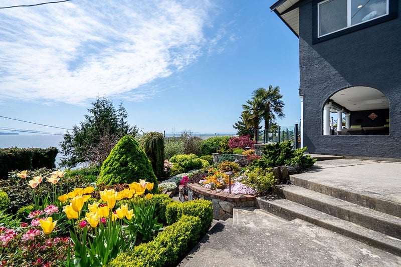 Luxury estate at 14535 Sunset Drive, White Rock, BC — photo 17