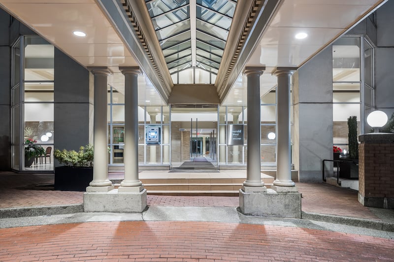 Luxury estate at 717 Jervis Street #101, Vancouver, BC — photo 3