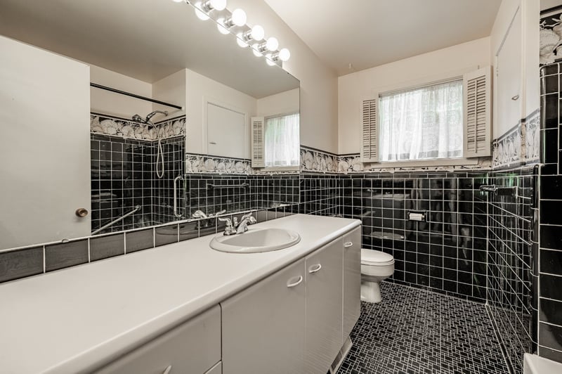 Luxury estate at 1759 Rue Southmount, St-Bruno-de-Montarville, QC — photo 17
