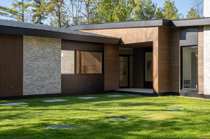 Luxury estate at 22 York Street, Collingwood, ON — photo 37