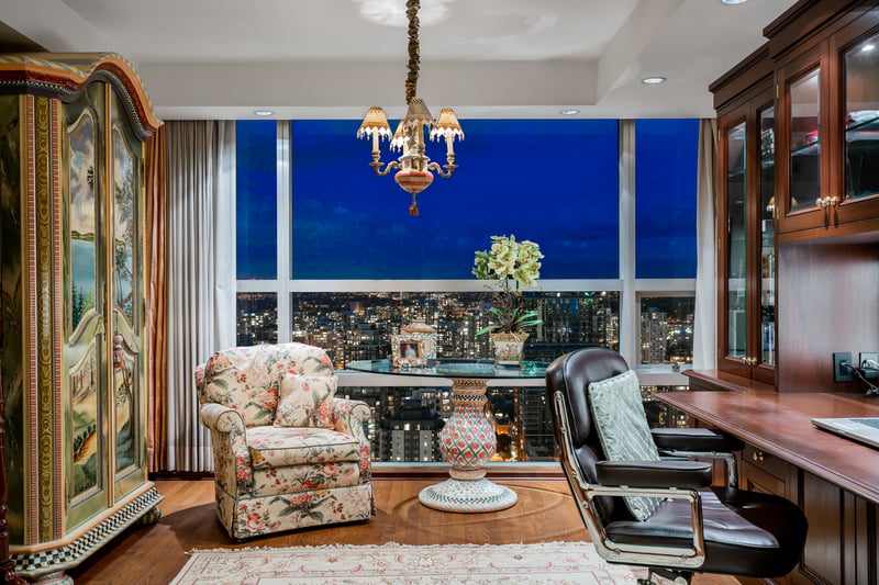 Luxury estate at PH 3000 1050 Burrard Street, Vancouver — photo 19
