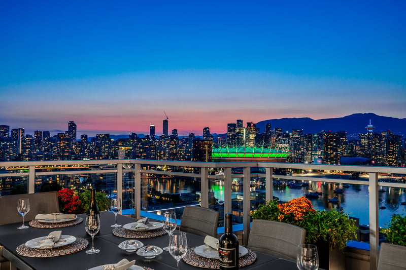 Luxury estate at 1775 Quebec Street #2501, Vancouver, BC — photo 2