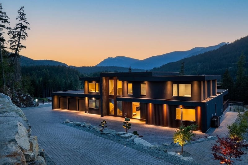 Luxury estate at 9228 Wedgemount Plateau Drive, Squamish-Lillooet, BC — photo 1