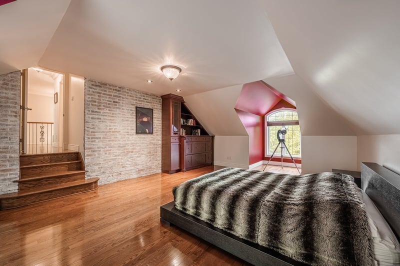 Luxury estate at 533 Rue des Falaises, Mont-Saint-Hilaire, QC — photo 19