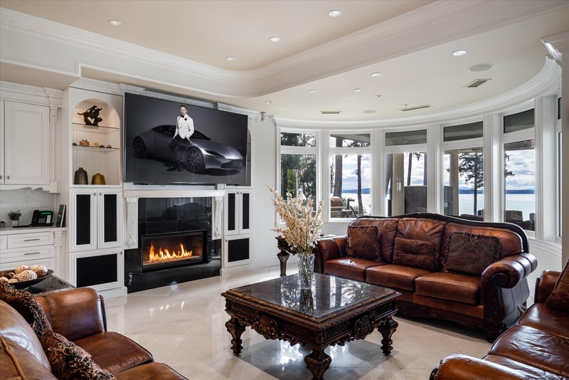 Luxury estate at 13822 Marine Drive, White Rock, BC — photo 10