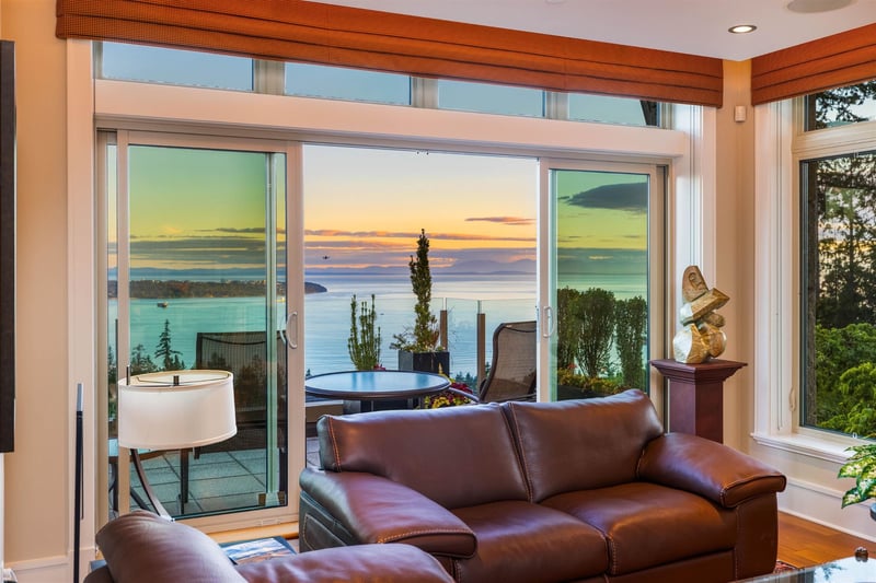 Luxury estate at 2535 Garden Court, West Vancouver, BC — photo 7