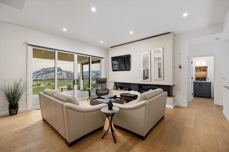 Luxury estate at 17499 Sanborn Street, Summerland, BC — photo 14