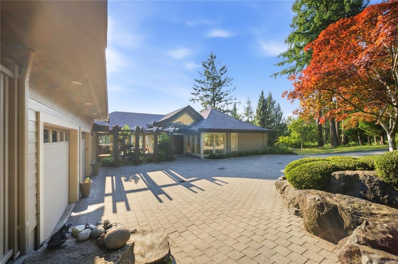 Luxury estate at 1157 West Road, Quadra Island, BC — photo 12