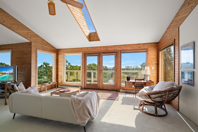 Luxury estate at 1019 Terrace Avenue, Victoria, BC — photo 19
