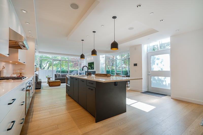 Luxury estate at 403 Beach Crescent, Vancouver, BC — photo 3