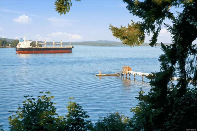 Luxury estate at 312 Roland Road, Ladysmith, BC — photo 13