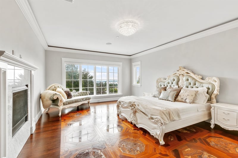 Luxury estate at 735 Saint Andrews Road, West Vancouver, BC — photo 5