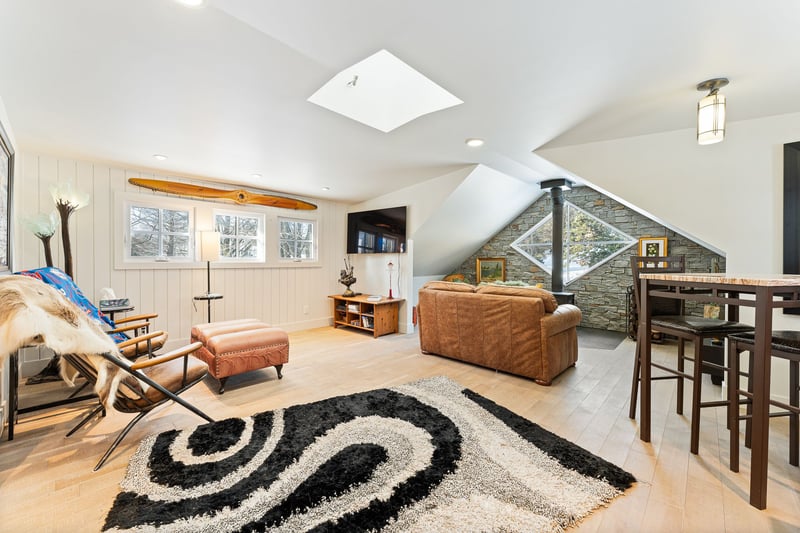 Luxury estate at 1365 Rue Principale, Saint-Paul-d'Abbotsford, QC — photo 29