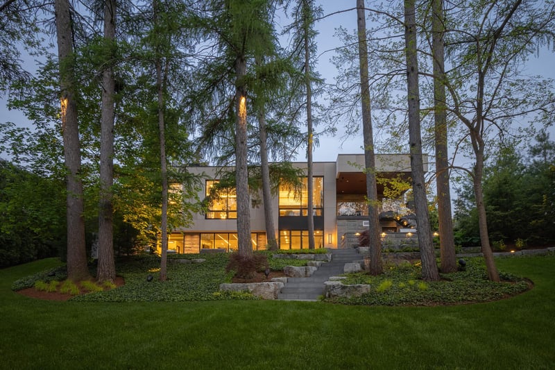 Luxury estate at 865 Glenwood Avenue, Burlington, ON — photo 4