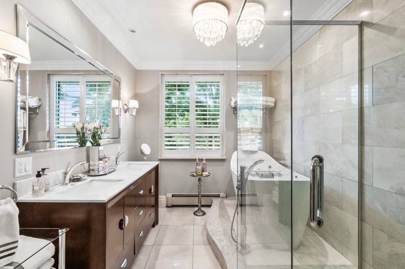 Luxury estate at 14 Delbrook Court, Hamilton, ON — photo 27