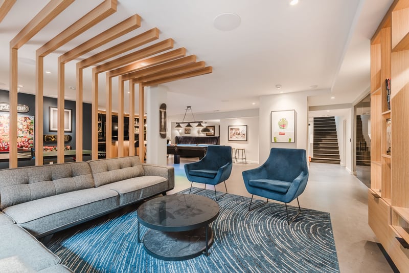 Luxury estate at 2021 Rue des Saules, St-Bruno-de-Montarville, QC — photo 27