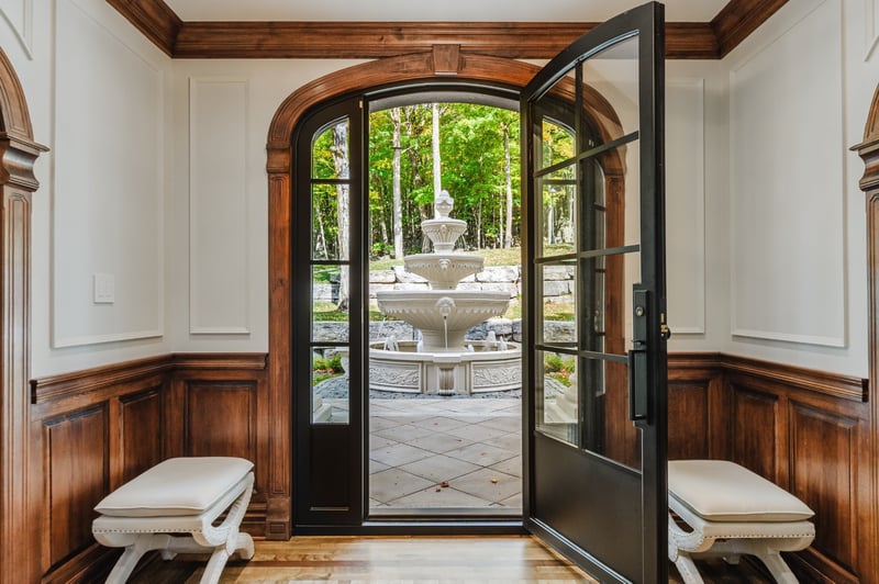 Luxury estate at 1093 Rue Béique, Mont-Saint-Hilaire, QC — photo 5