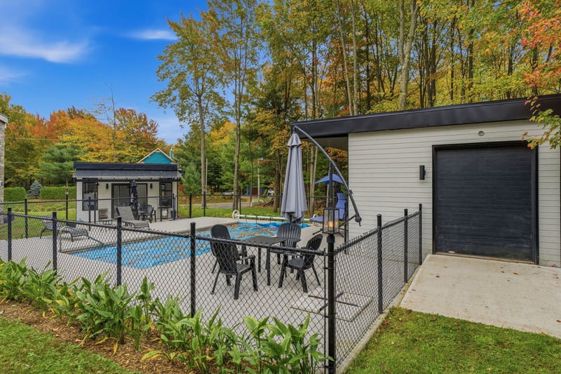 Luxury estate at 907 Rue des Lievres, Farnham, QC — photo 44