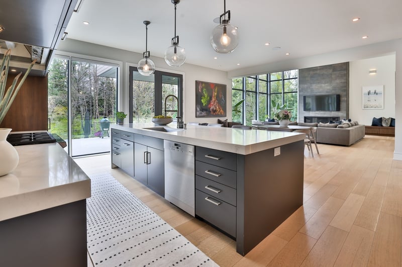 Luxury estate at 1102 Crestview Street, Oakville, ON — photo 13