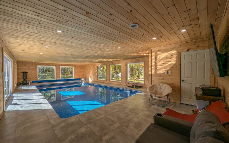 Luxury estate at 824 Trenton Frankford Road, Quinte West, ON — photo 2