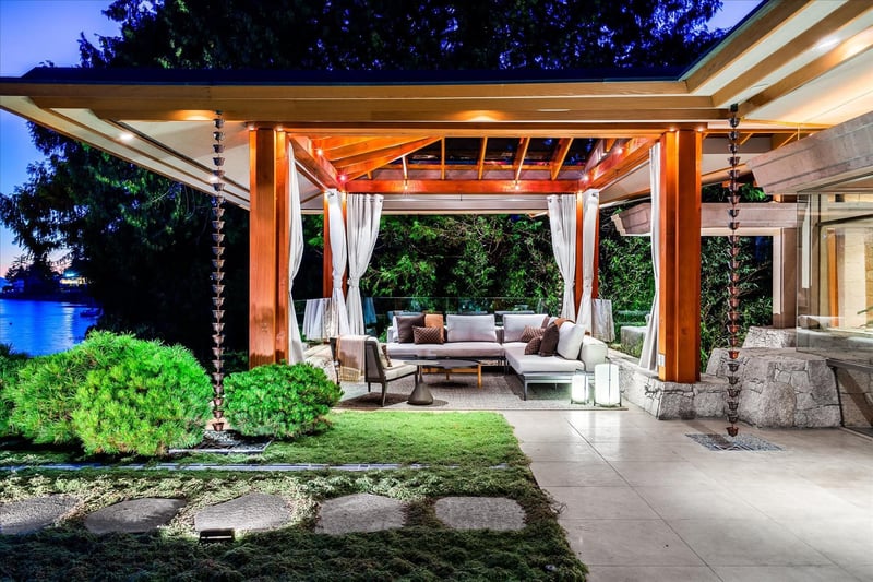 Luxury estate at West Bay, West Vancouver, BC — photo 42