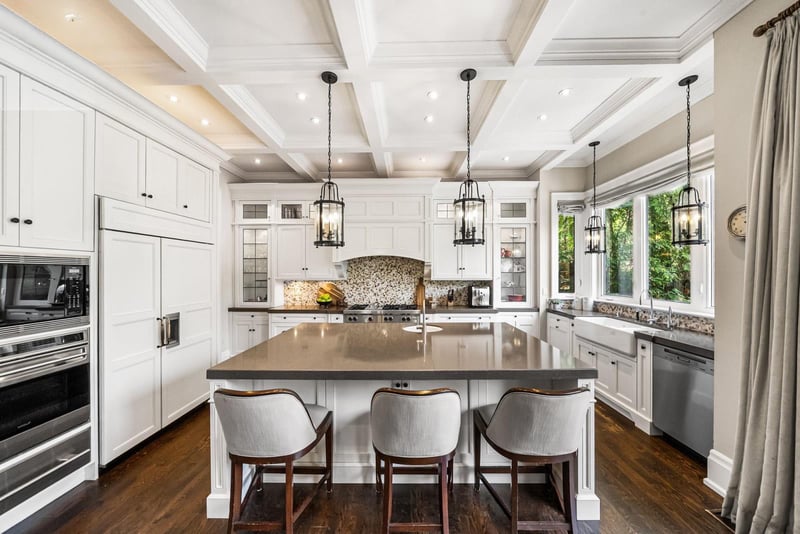 Luxury estate at 6 Vesta Drive, Toronto, ON — photo 7
