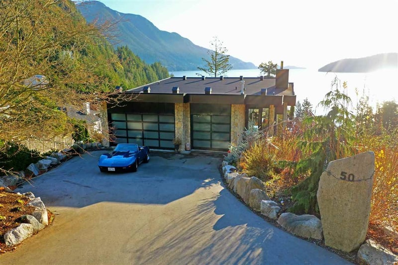 Luxury estate at 50 Sweetwater Place, Lions Bay — photo 1