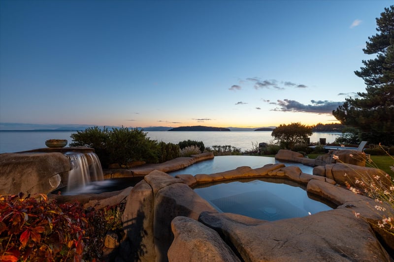 Luxury estate at 5871 Sunshine Coast Highway, Sechelt, BC — photo 17