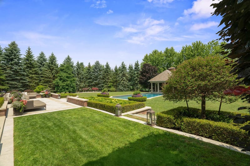 Luxury estate at 91 Fairfield Drive, King City, ON — photo 30