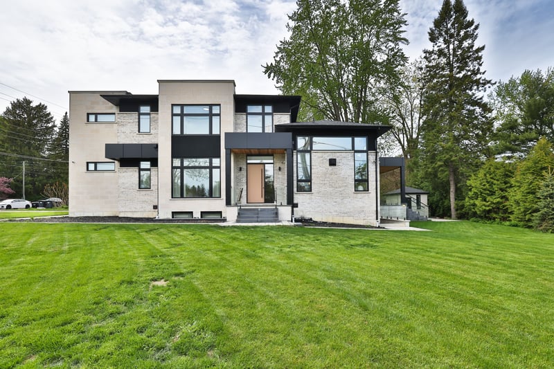 Luxury estate at 1143 Kane Road, Mississauga, ON — photo 3