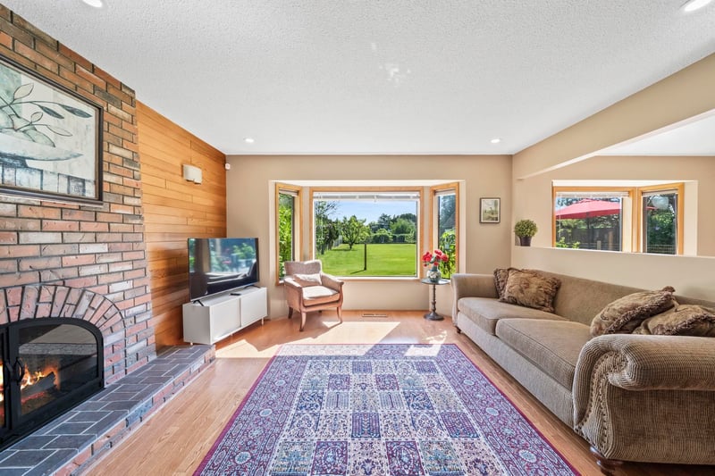 Luxury estate at 6546 Gibbons Drive, Richmond, BC — photo 7