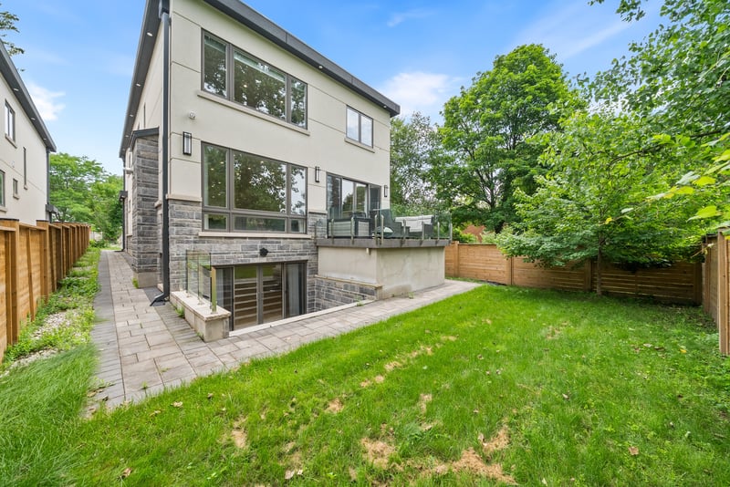 Luxury estate at 1362 Kenmuir Avenue, Mississauga, ON — photo 17