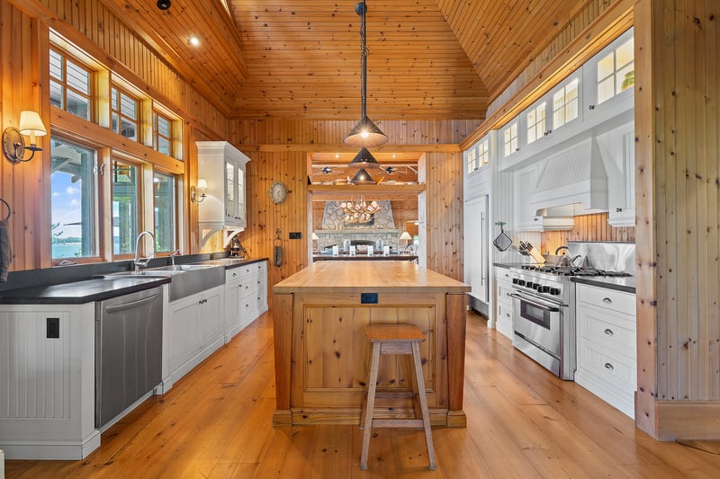 Luxury estate at 1 Onaway Island R21, Muskoka Lakes, ON — photo 46