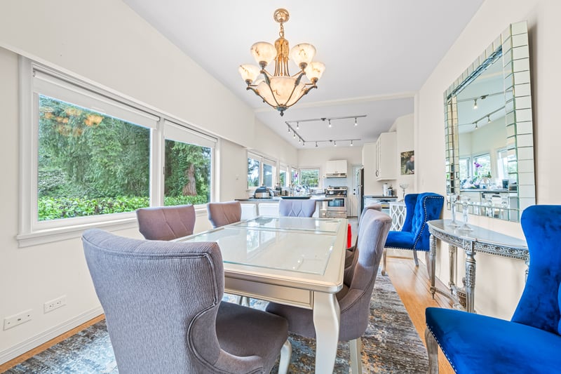 Luxury estate at 591 Southborough Dr, West Vancouver — photo 11