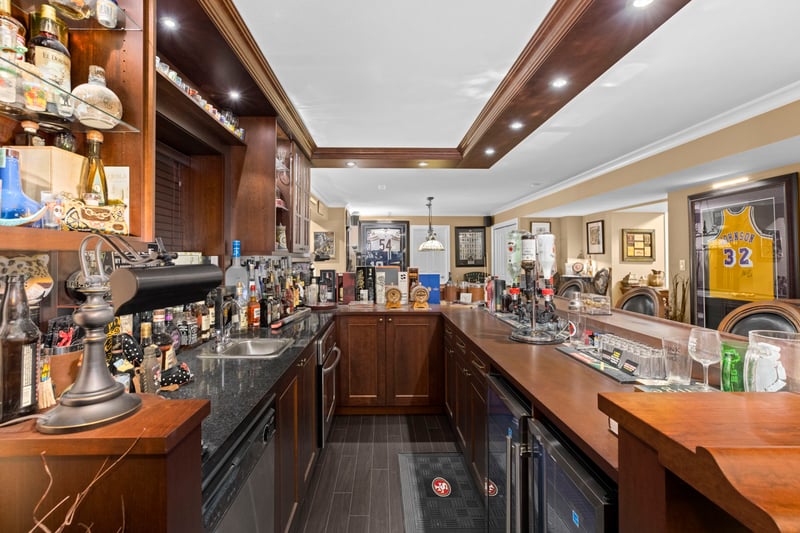 Luxury estate at 8208 Government Road, Burnaby — photo 36