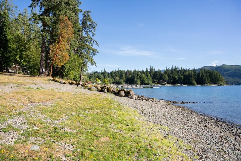 Luxury estate at Lot B Sa-Seen-Os Road, Youbou, BC — photo 10