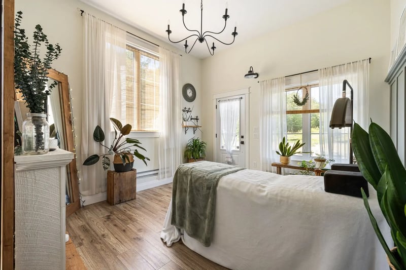 Luxury estate at 303 Rue Bergeron Est, Granby, QC — photo 23