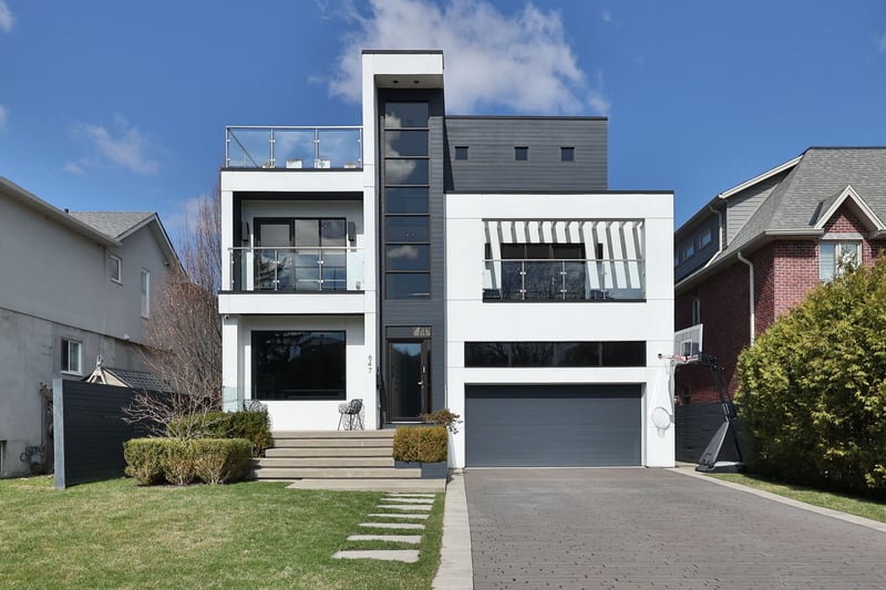 Luxury estate at 647 Montbeck Crescent, Mississauga, ON — photo 44