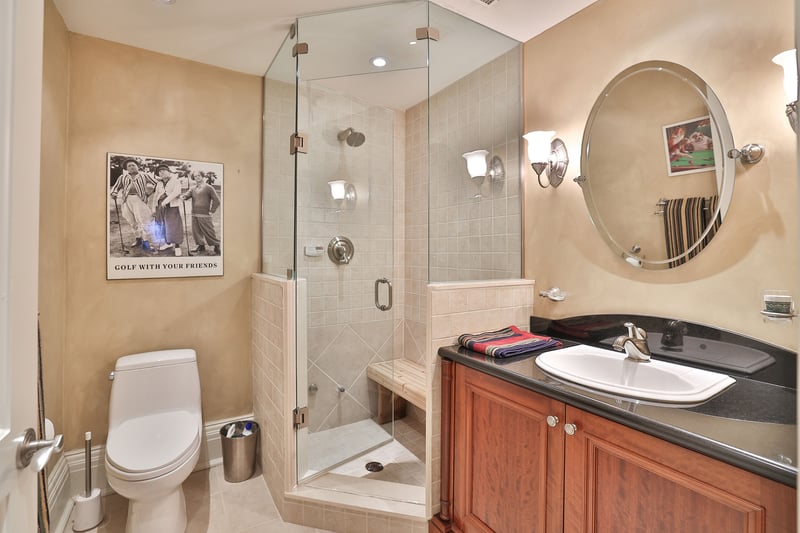 Luxury estate at 872 Whittier Crescent, Mississauga, ON — photo 20
