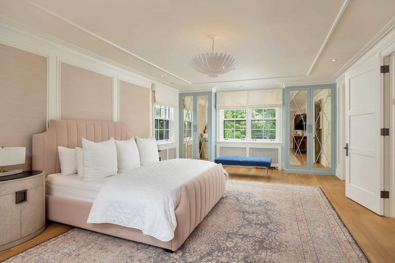 Luxury estate at 31 Sandringham Drive, Toronto — photo 14