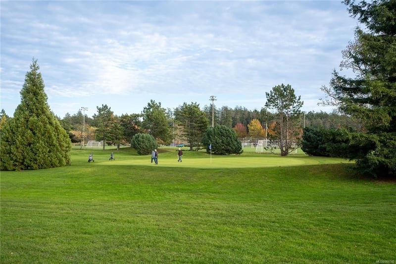 Luxury estate at 290 Wilfert Road #104, Victoria, BC — photo 12