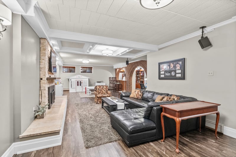 Luxury estate at 14 Delbrook Court, Hamilton, ON — photo 34