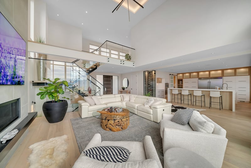 Luxury estate at 5725 Mountainside Drive, Kelowna, BC — photo 9
