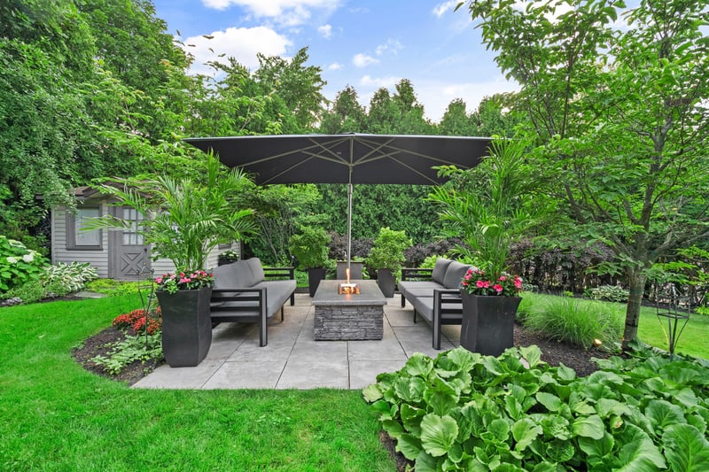 Luxury estate at 14 Delbrook Court, Hamilton, ON — photo 13