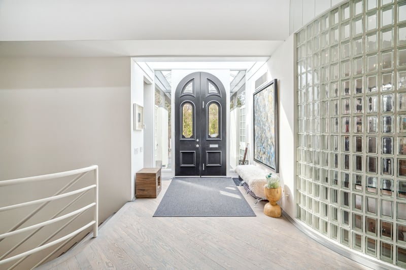 Luxury estate at 18 Timberglade Court, North York, ON — photo 5