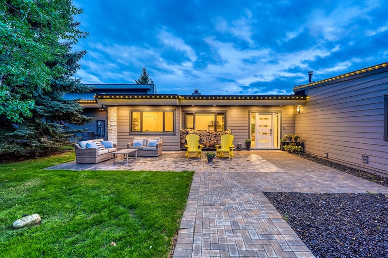 Luxury estate at 183 Pinebrook Way South West, Calgary, AB — photo 4