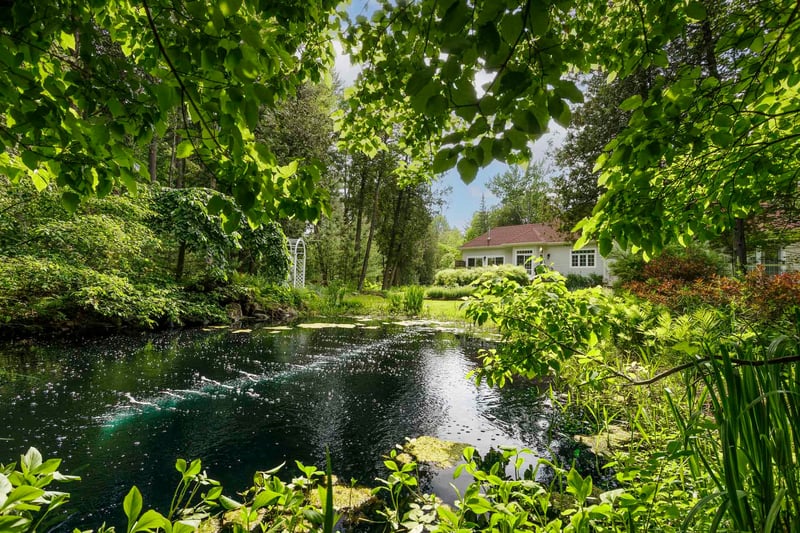 Luxury estate at 2260 Rue du Petit-Prêcheur, Magog, QC — photo 3