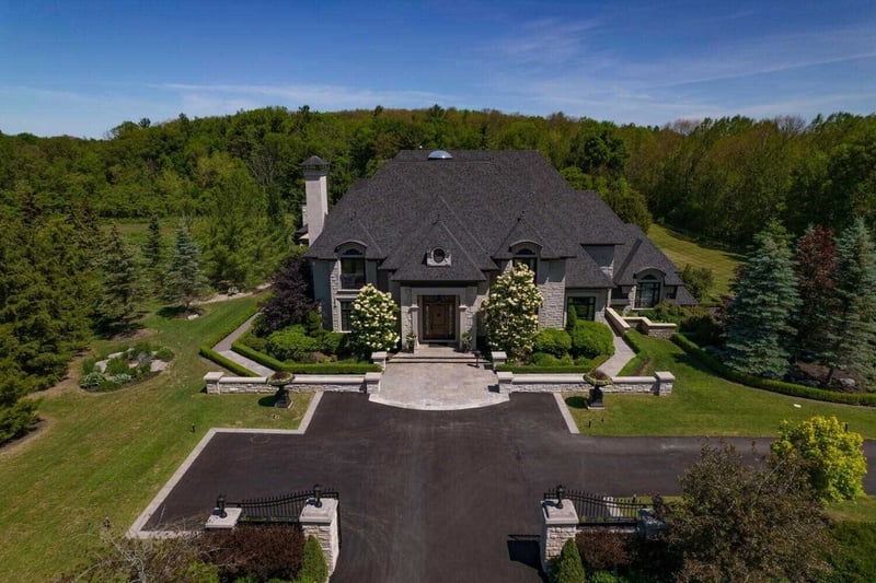 Luxury estate at 76 Scotch Valley Drive, King City — photo 16